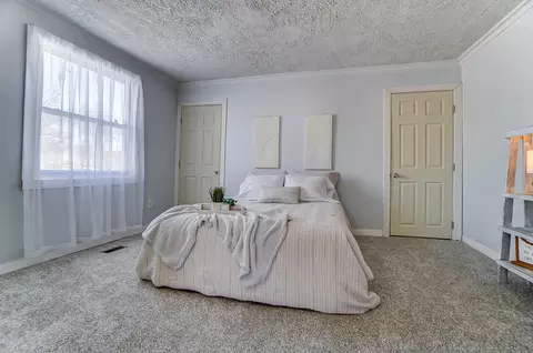 Bedroom - 419 E Rose St, Springfield, OH 45505 photo 1 of 8