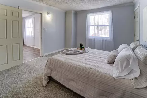 Bedroom - 419 E Rose St, Springfield, OH 45505 photo 3 of 8