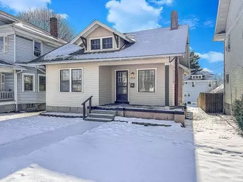 355 E Mccreight Ave, Springfield, OH 45503