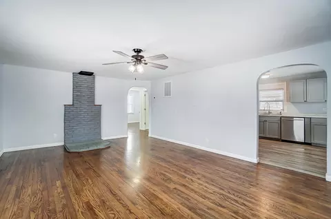 Living - 2504 Hilldale Rd, Springfield, OH 45505 photo 3 of 5