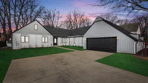 566 Willow Ln, Circleville, OH 43113