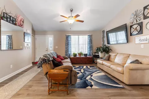 152 Wilder St, Delaware, OH 43015 photo 6