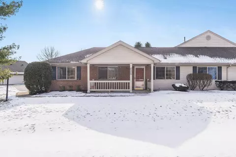 4045 Castel Dr, Groveport, OH 43125