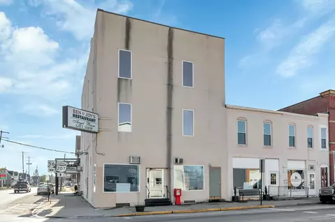 33 S London St, Mount Sterling, OH 43143