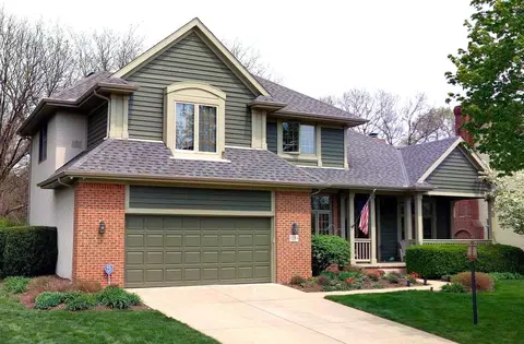 5294 Forest Run Dr, Dublin, OH 43017