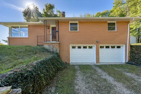 10181 Neibarger Ln, Newark, OH 43055