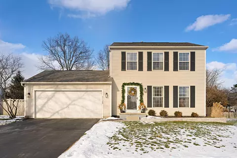 9128 Longstone Dr, Lewis Center, OH 43035