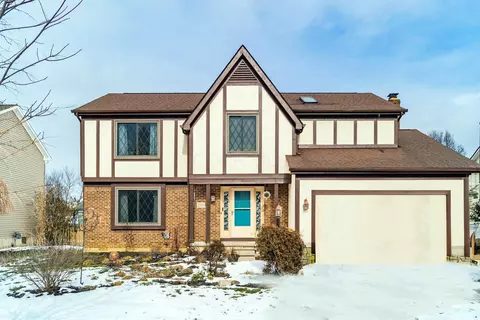2951 Honeysuckle Ln, Hilliard, OH 43026