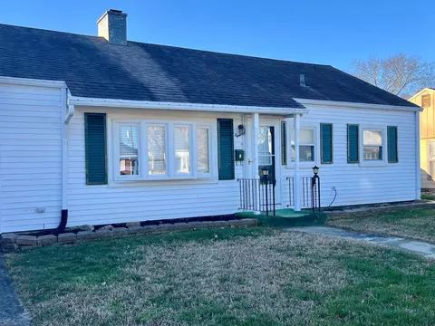 8 Berkley Dr, Chillicothe, OH 45601