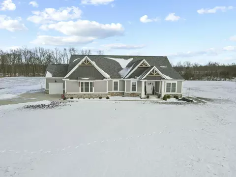 5328 Winchester Southern Rd, Stoutsville, OH 43154