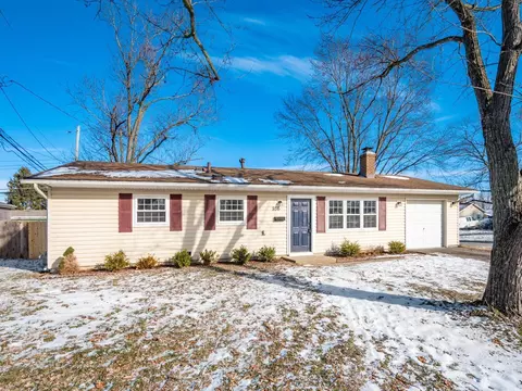 956 Sunview Rd, Reynoldsburg, OH 43068