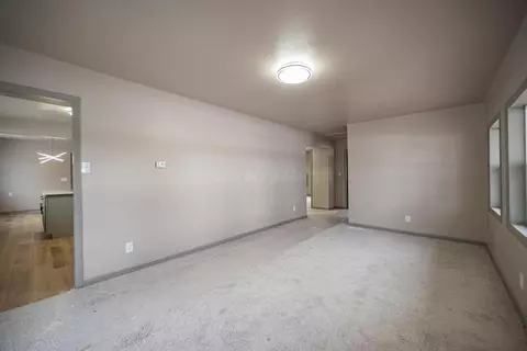 1350 Moler Rd, Columbus, OH 43207 photo 3