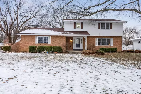 332 Briarwood Dr, Columbus, OH 43213