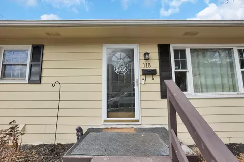 Exterior - 115 Pool St, Lancaster, OH 43130 photo 3 of 11