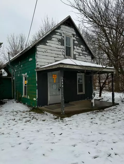 102 Roundhouse Ln, Mount Vernon, OH 43050
