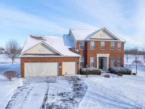 7582 Indian Springs Dr, Powell, OH 43065