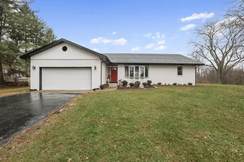 26555 Shoemaker Rd, Circleville, OH 43113 photo 1