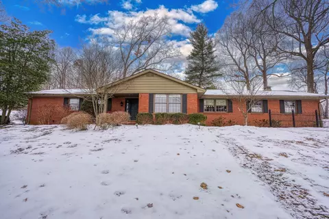 33 Applewood Dr, Chillicothe, OH 45601