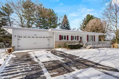 137 N Parkway Dr, Delaware, OH 43015