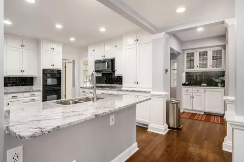 Kitchen - 2688 E Broad St, Bexley, OH 43209 photo 7 of 7