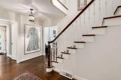 Entry Way - 2688 E Broad St, Bexley, OH 43209 photo 5 of 12