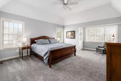 Bedroom - 2688 E Broad St, Bexley, OH 43209 photo 1 of 9