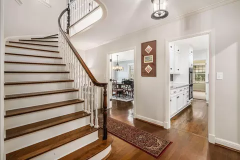 Entry Way - 2688 E Broad St, Bexley, OH 43209 photo 2 of 12