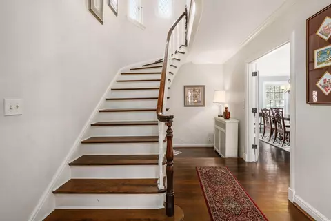 Entry Way - 2688 E Broad St, Bexley, OH 43209 photo 4 of 12