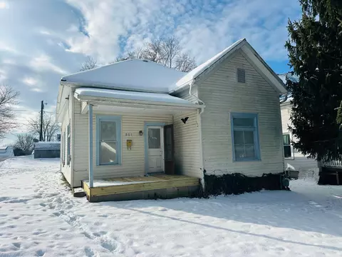 801 Johnson Ave, New Lexington, OH 43764