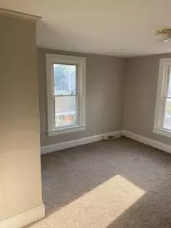 633 Davids St, Marion, OH 43302 photo 2