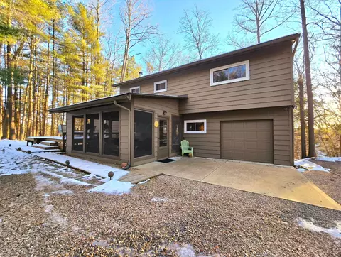 624 Catawba Ln, Sugar Grove, OH 43155