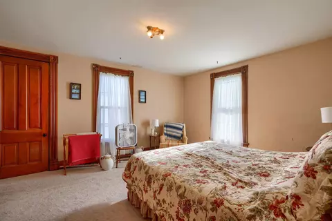 Bedroom - 314 E Mound St, Circleville, OH 43113 photo 6 of 7
