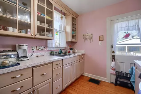 Kitchen - 314 E Mound St, Circleville, OH 43113 photo 2 of 2