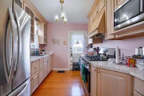 Kitchen - 314 E Mound St, Circleville, OH 43113 photo 1 of 2