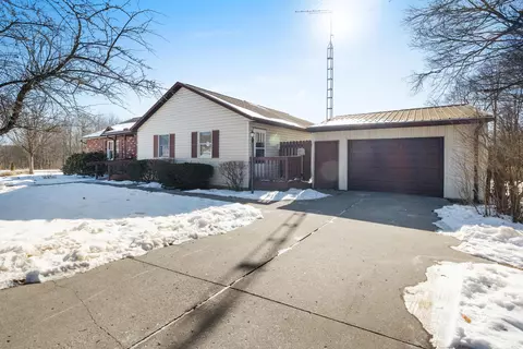 17570 Allen Rd, Mount Vernon, OH 43050