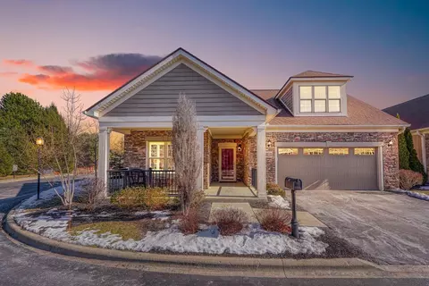 97 Park Knoll Pl, Powell, OH 43065