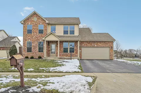 6237 Falcon Chase Dr, Westerville, OH 43082