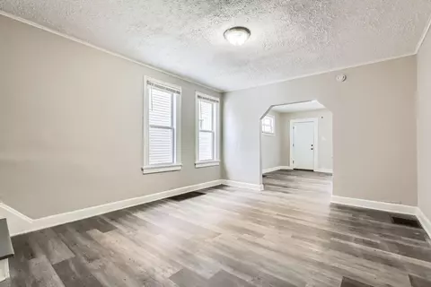 810-812 E 3rd Ave, Columbus, OH 43201 photo 6