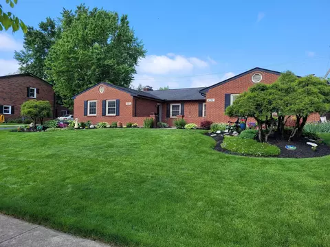 4777 Nugent Dr #4775, Upper Arlington, OH 43220