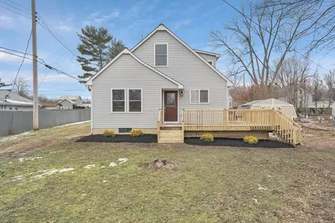 225 Spring St, Pataskala, OH 43062 photo 2