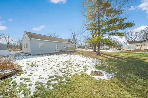 1888 Walnut Aly, Galloway, OH 43119