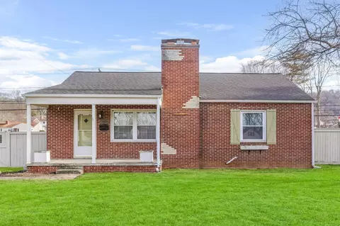 1622 N Columbus St, Lancaster, OH 43130