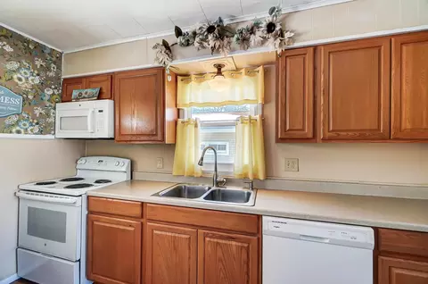 2423 Dellwood Dr, Springfield, OH 45505 photo 17