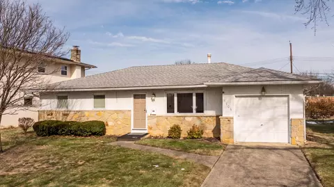 1706 Sugarmaple Dr, Columbus, OH 43229