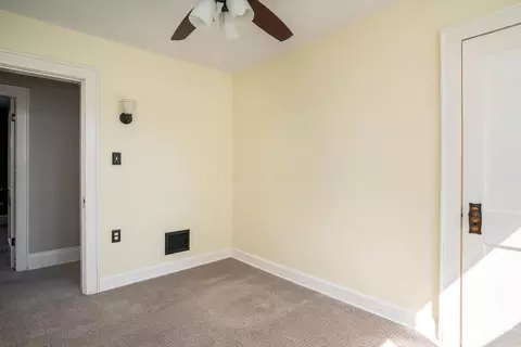 Bedroom - 208 E Markison Ave, Columbus, OH 43207 photo 9 of 11