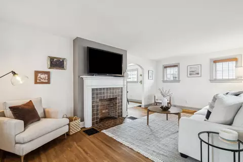 694 Grandon Ave, Columbus, OH 43209
