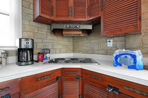 Kitchen - 132 Walnut St, Circleville, OH 43113 photo 4 of 7