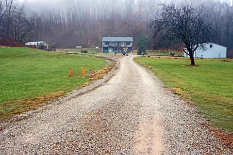 13923 Scotts Creek Rd, Logan, OH 43138