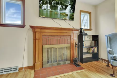 Living - 2182 Ormond Ave, Columbus, OH 43224 photo 4 of 4