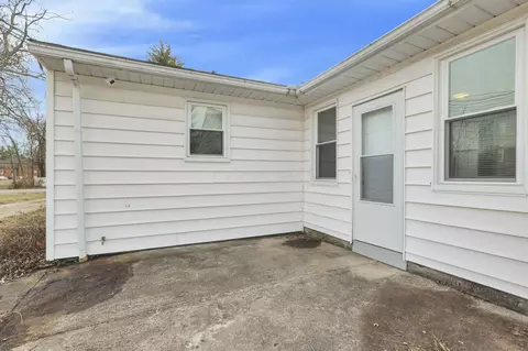 Exterior - 2182 Ormond Ave, Columbus, OH 43224 photo 5 of 12